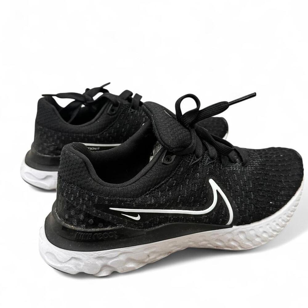 Nike Womens React Infinity FlyKnit Designed To Keep Runners Running Size Women 6